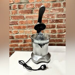 Breville The Citrus Press NWOB